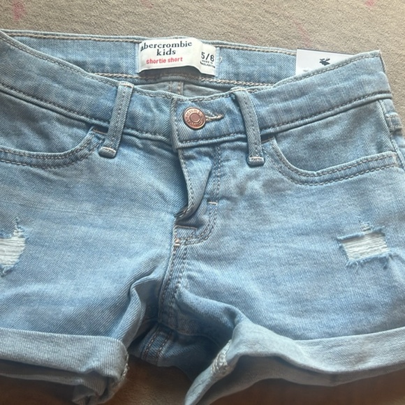 5/6 short bundle - Picture 2 of 5